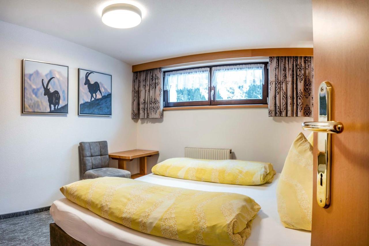 Almhof-Reithof Pitztal Hotel Sankt Leonhard im Pitztal Exterior photo