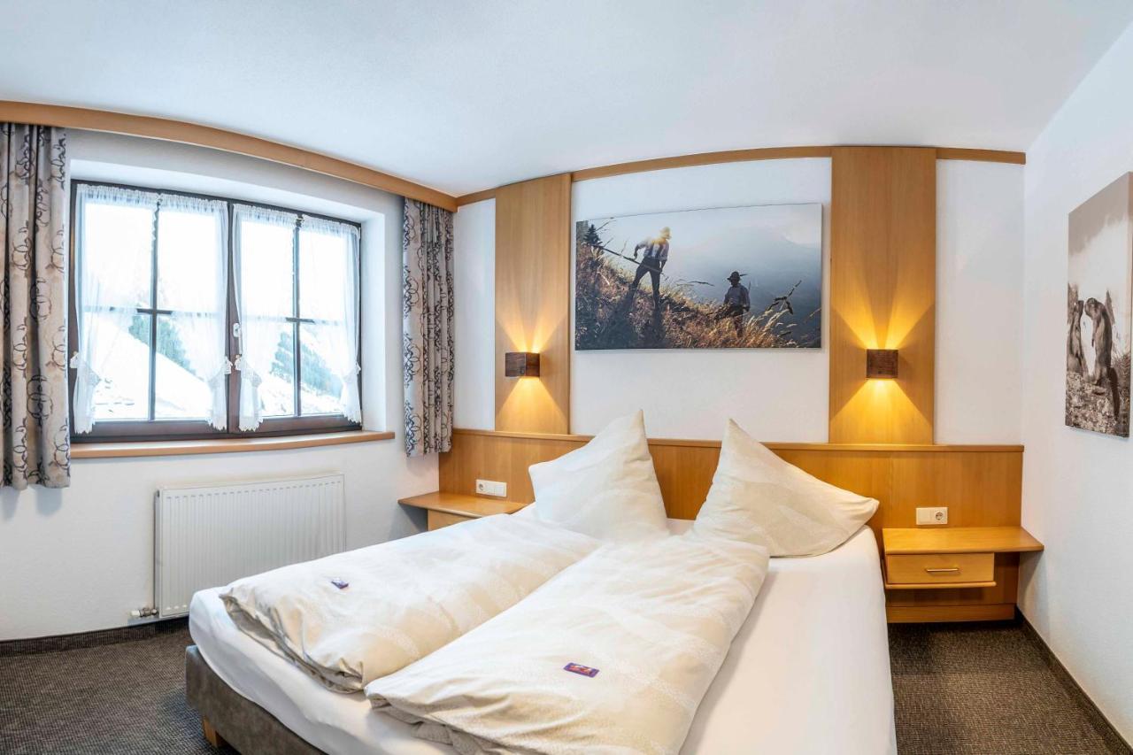 Almhof-Reithof Pitztal Hotel Sankt Leonhard im Pitztal Exterior photo